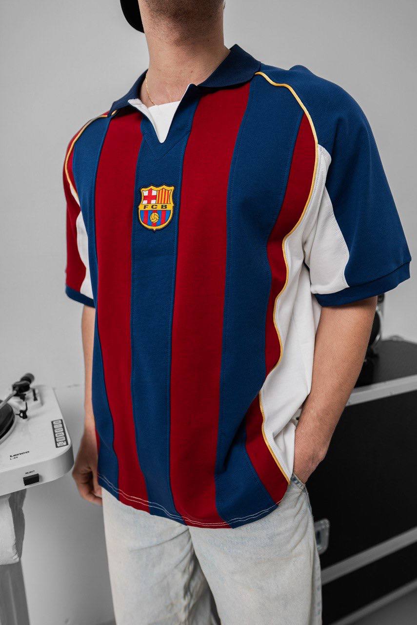 2001-2002 Barcelona Home Shirt - Vintage Football Jersey - Retro Soccer Kit