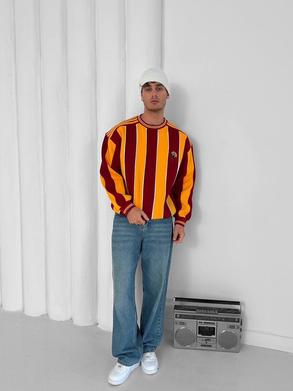 90s Vertical Stripe Crewneck Sweatshirt – Oversized Retro Blokecore Style