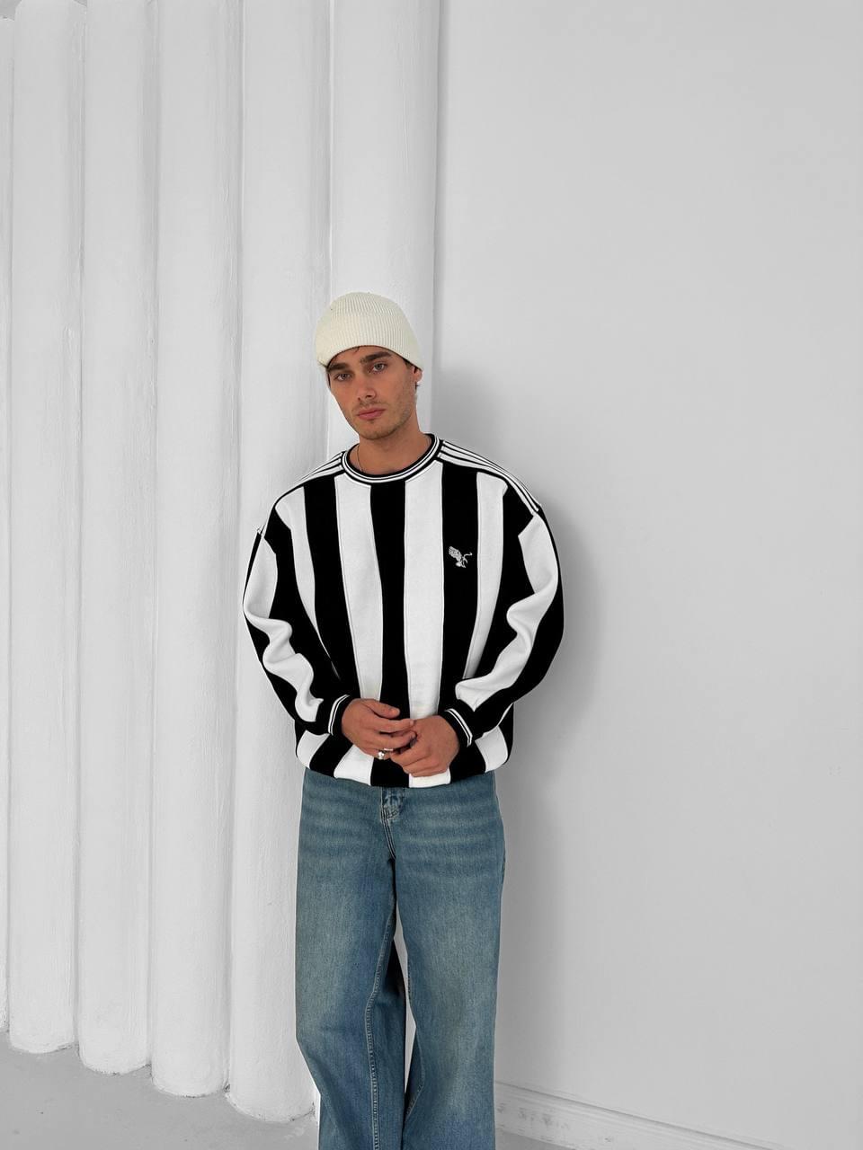 90s Vertical Stripe Crewneck Sweatshirt – Oversized Retro Blokecore Style.