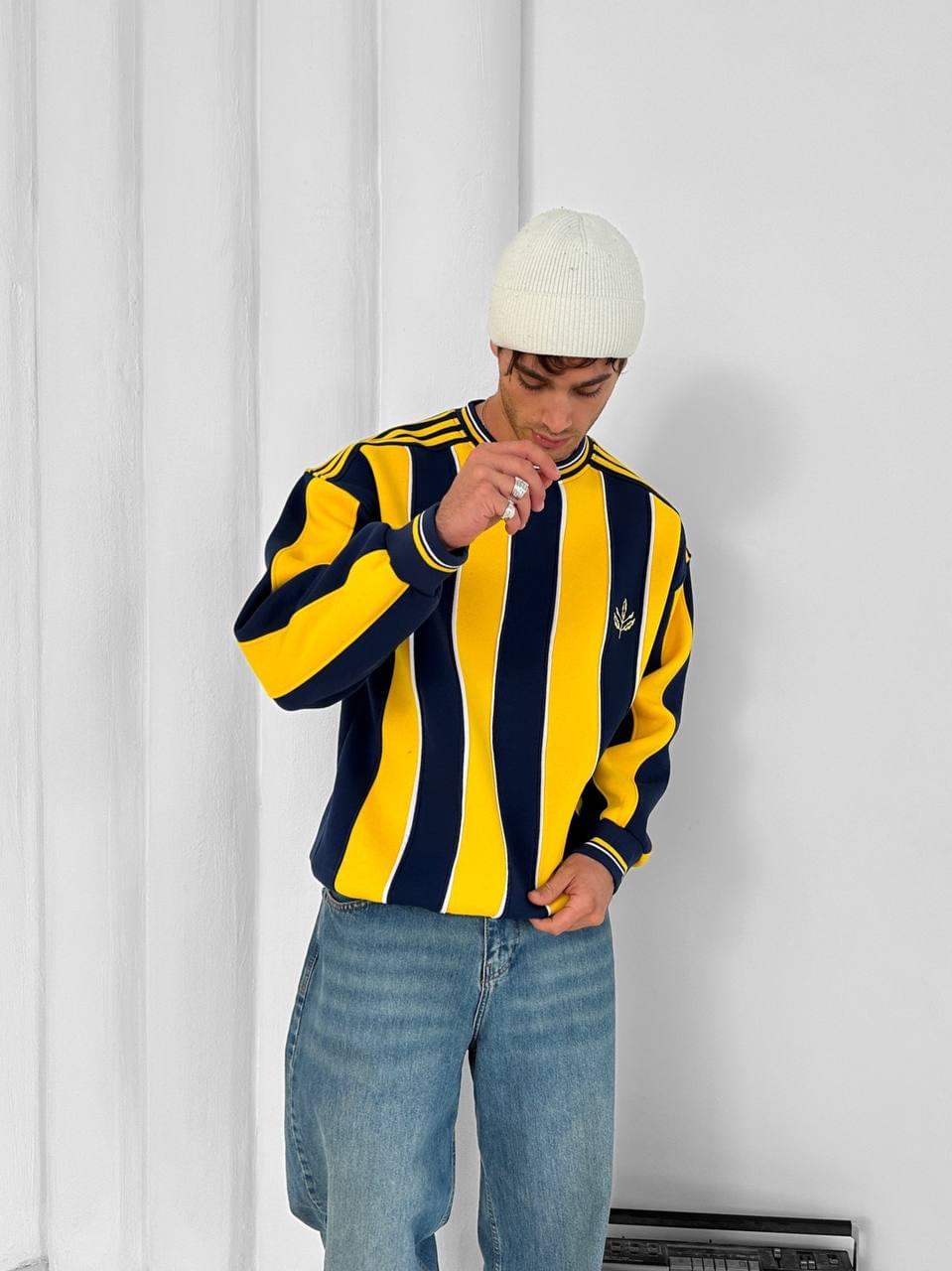 90s Vertical Stripe Crewneck Sweatshirt – Oversized Retro Blokecore Style.