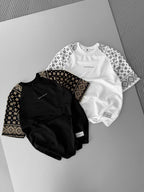 Artistic Graphic Cotton T-Shirt / Figure with Rug Print Tee