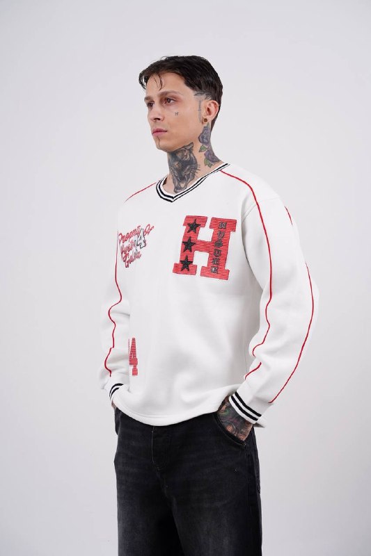 Hysteria 74 Varsity Oversized Sweatshirt in White - front view