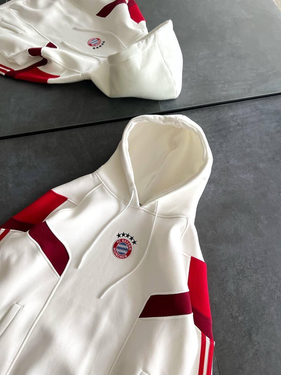 Bayern Munich Logo Hooded Oversized Sweatshirt - Stylish and Comfortable.