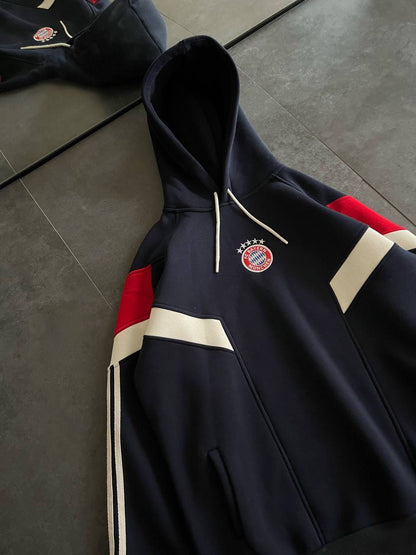 Bayern Munich Logo Hooded Oversized Sweatshirt - Stylish and Comfortable