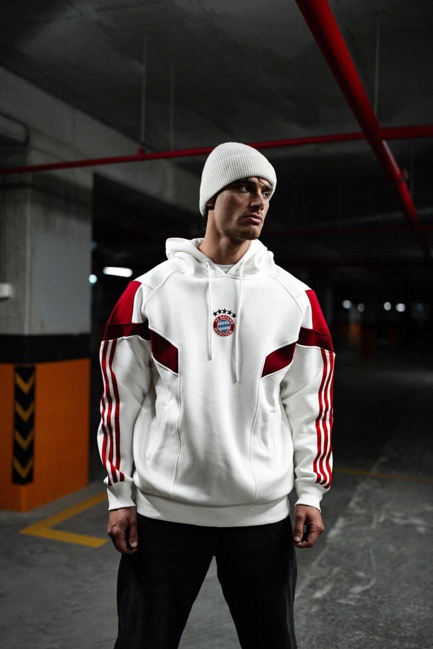 FC Bayern Munich Retro Panelled Hoodie.