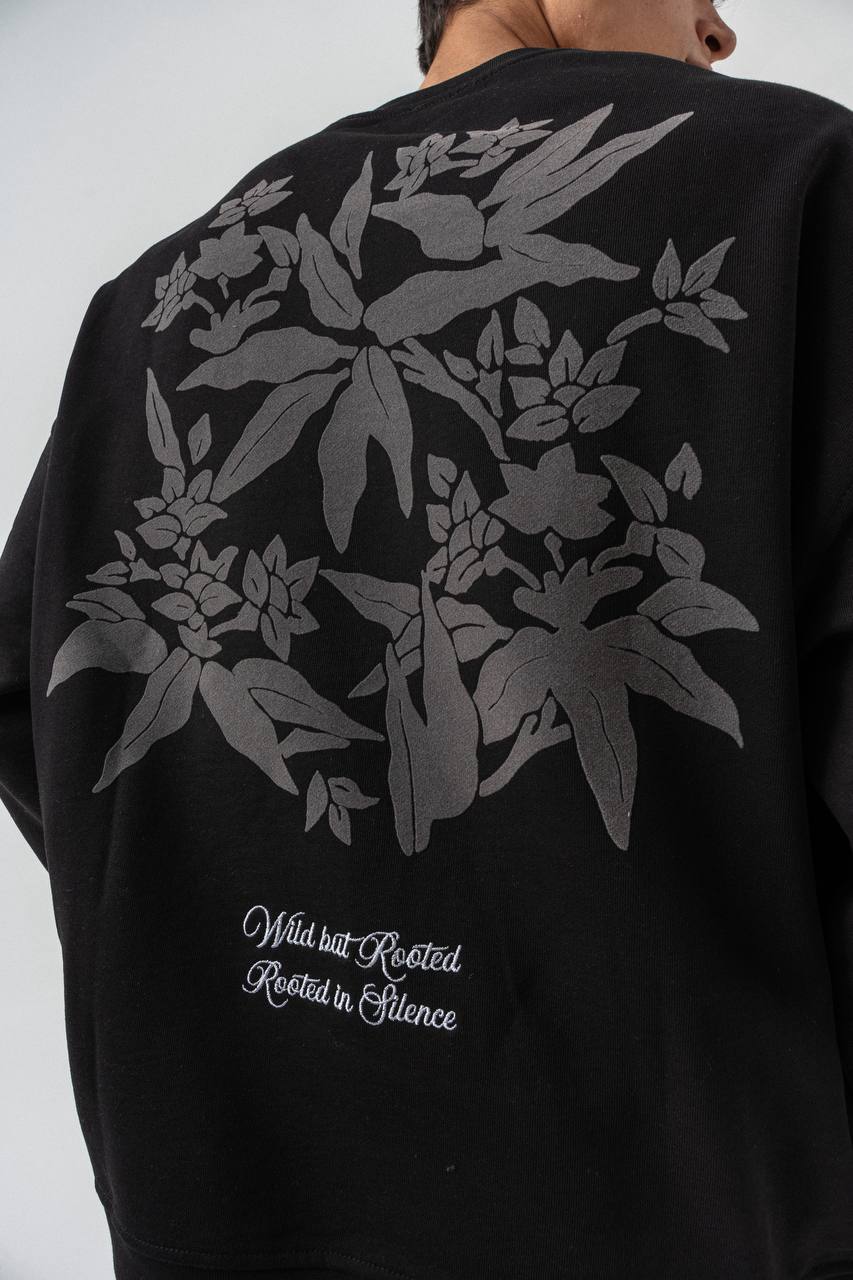 Botanical Graphic Oversized Sweatshirt – Wild but Rooted