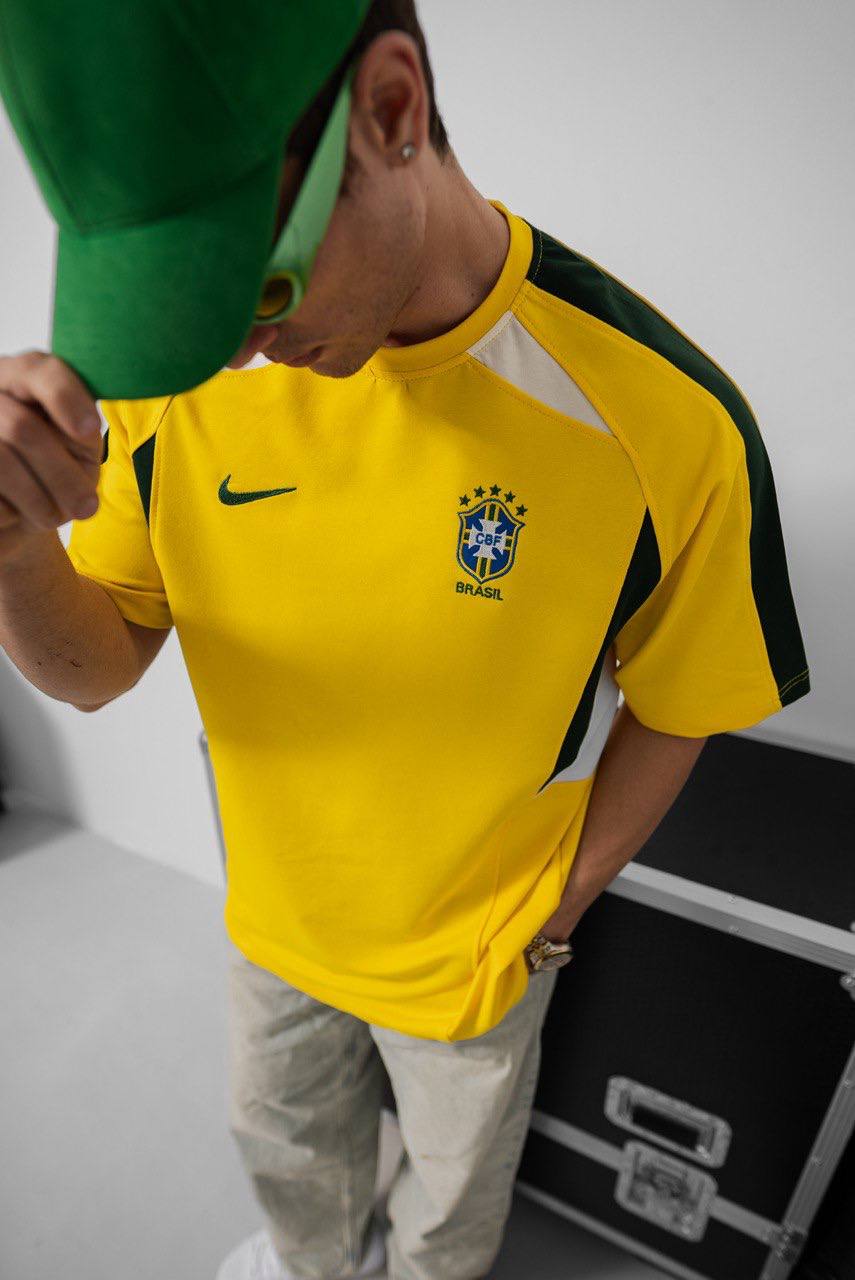 Brazil 2002 Home Jersey - Vintage Football Jersey - Retro Soccer Kit