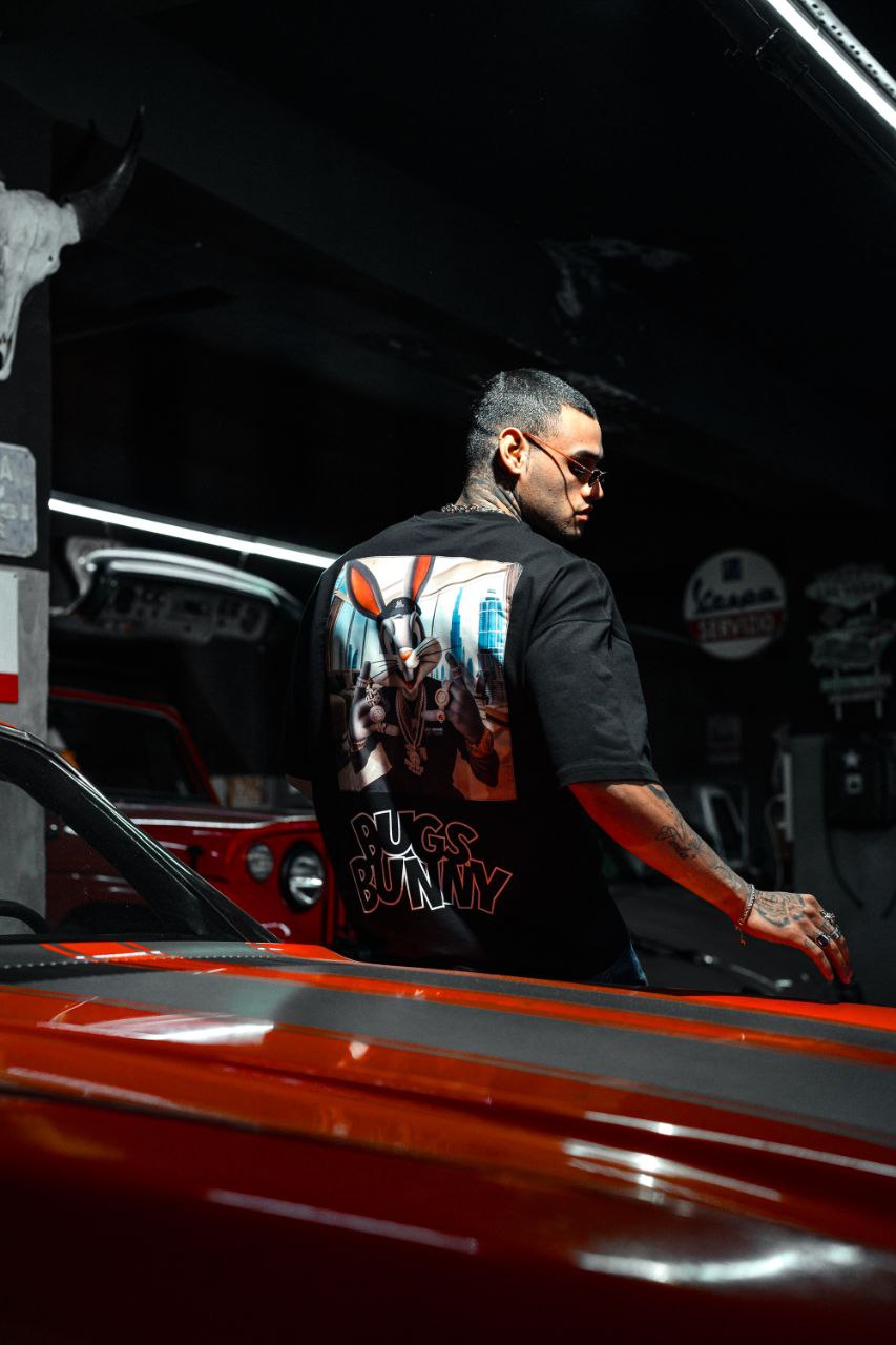 Bugs Bunny T-Shirt - Stylish Graphic Tee