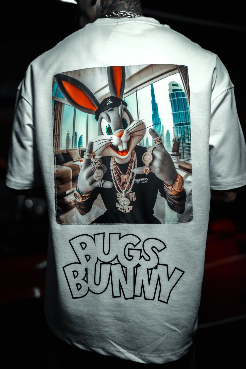 Bugs Bunny T-Shirt - Stylish Graphic Tee
