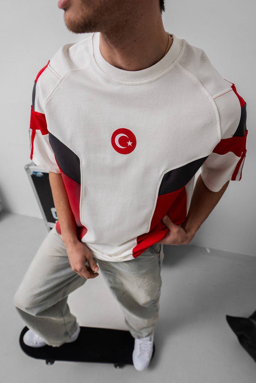 Deftlouwear Oversize T-Shirt - Style and Comfort in Every Move