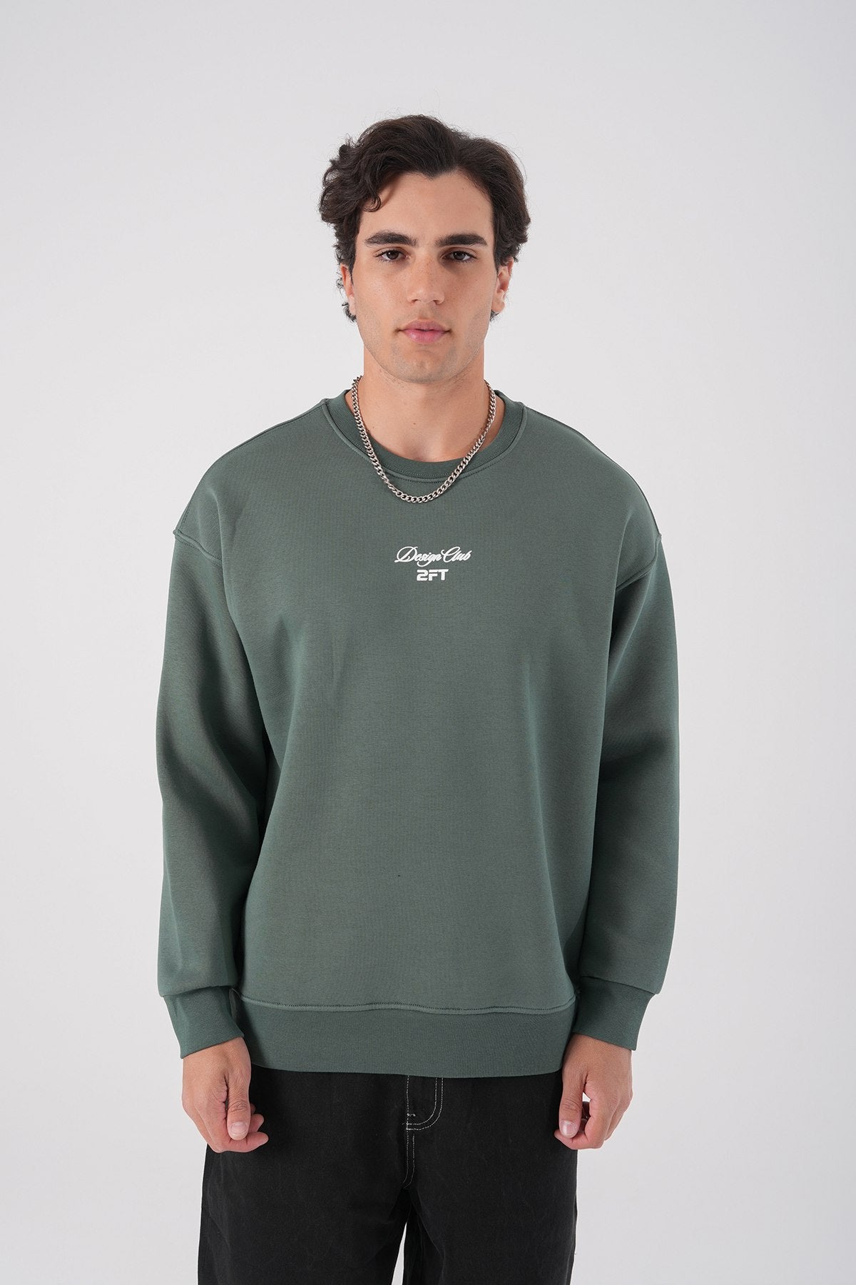 Design Club' Oversized Sweatshirt: The New Icon of Urban Style