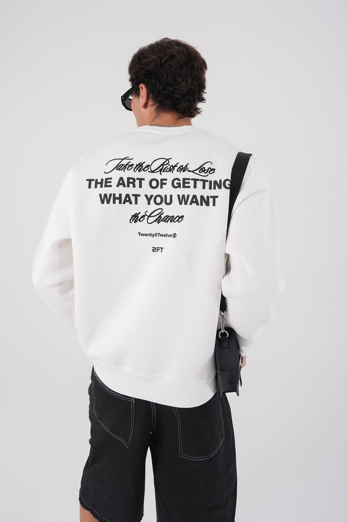 Design Club' Oversized Sweatshirt: The New Icon of Urban Style