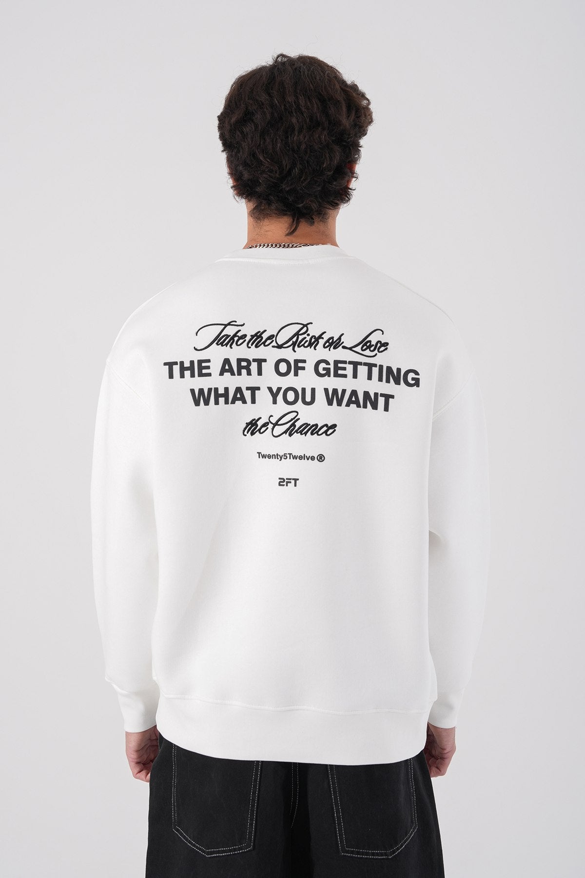 Design Club' Oversized Sweatshirt: The New Icon of Urban Style