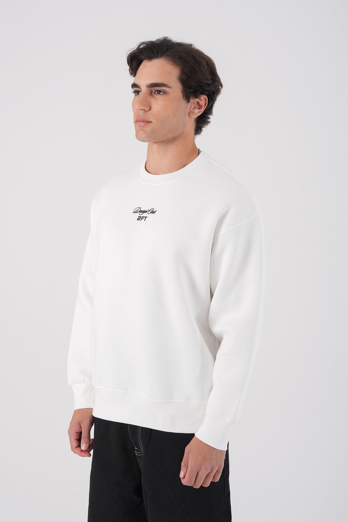 Design Club' Oversized Sweatshirt: The New Icon of Urban Style