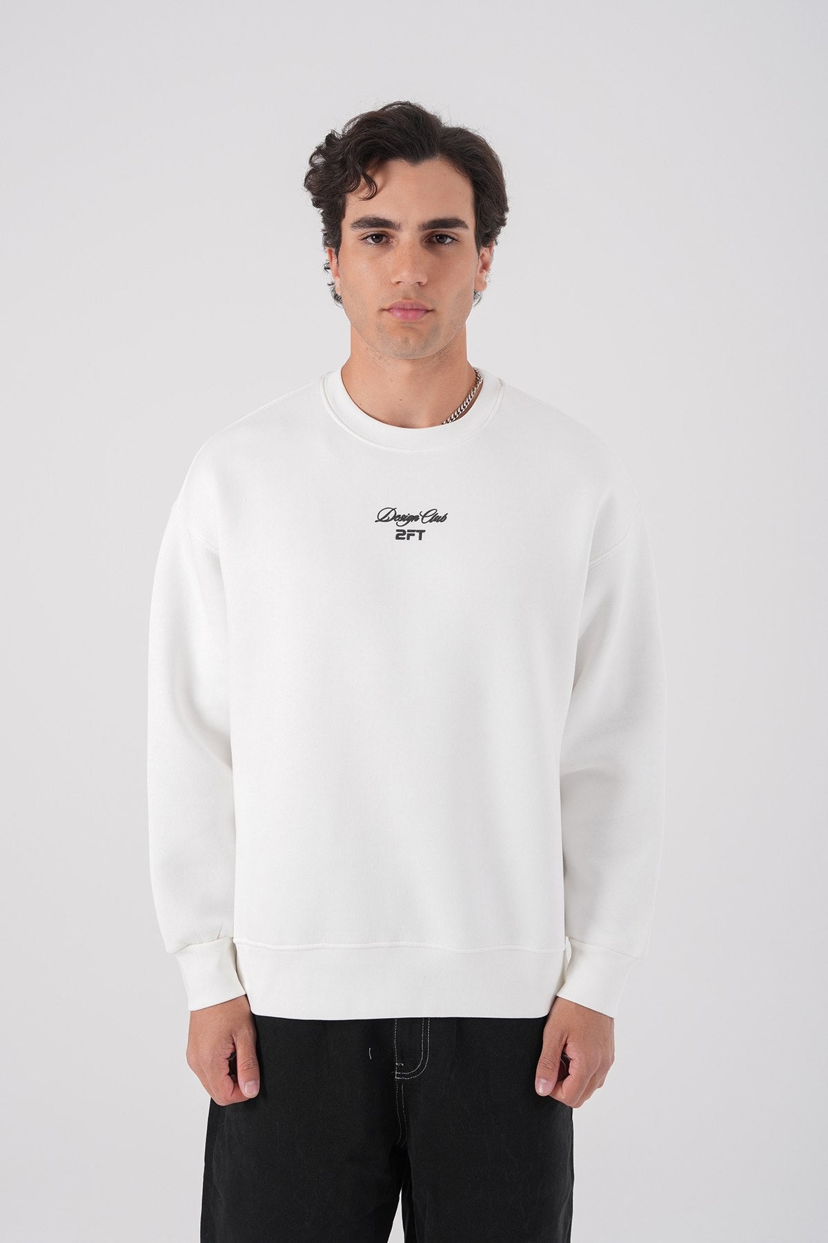 Design Club' Oversized Sweatshirt: The New Icon of Urban Style