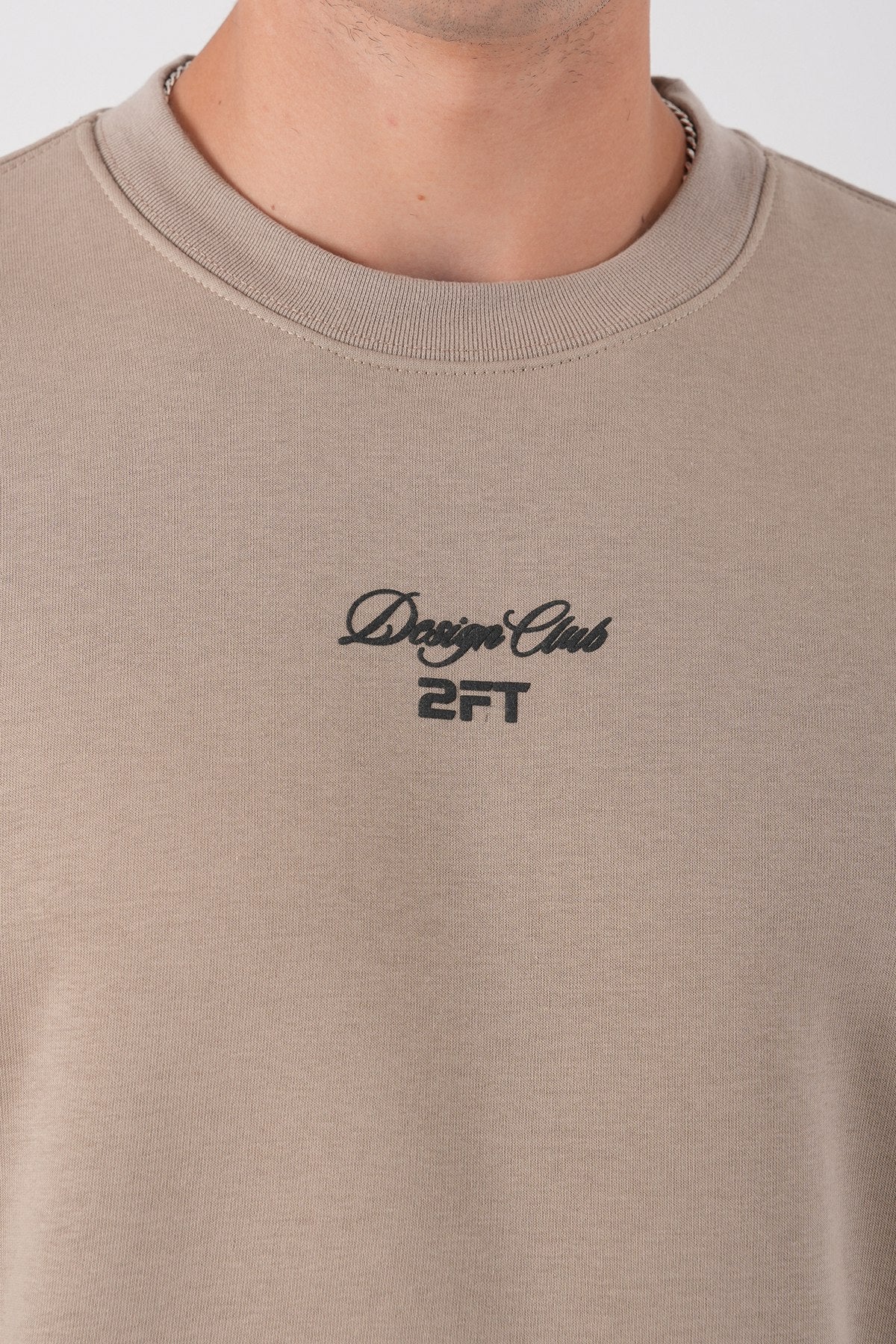 Design Club' Oversized Sweatshirt: The New Icon of Urban Style