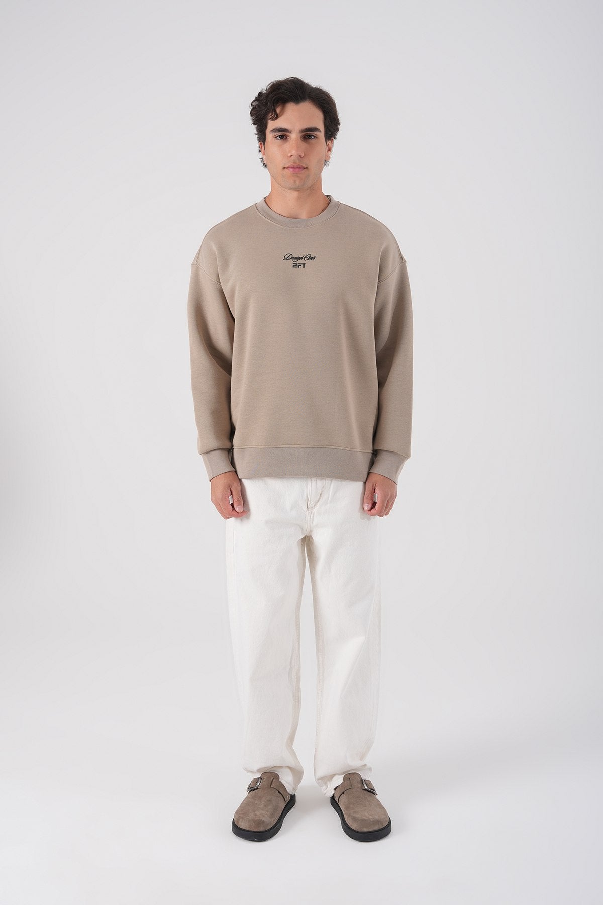 Design Club' Oversized Sweatshirt: The New Icon of Urban Style