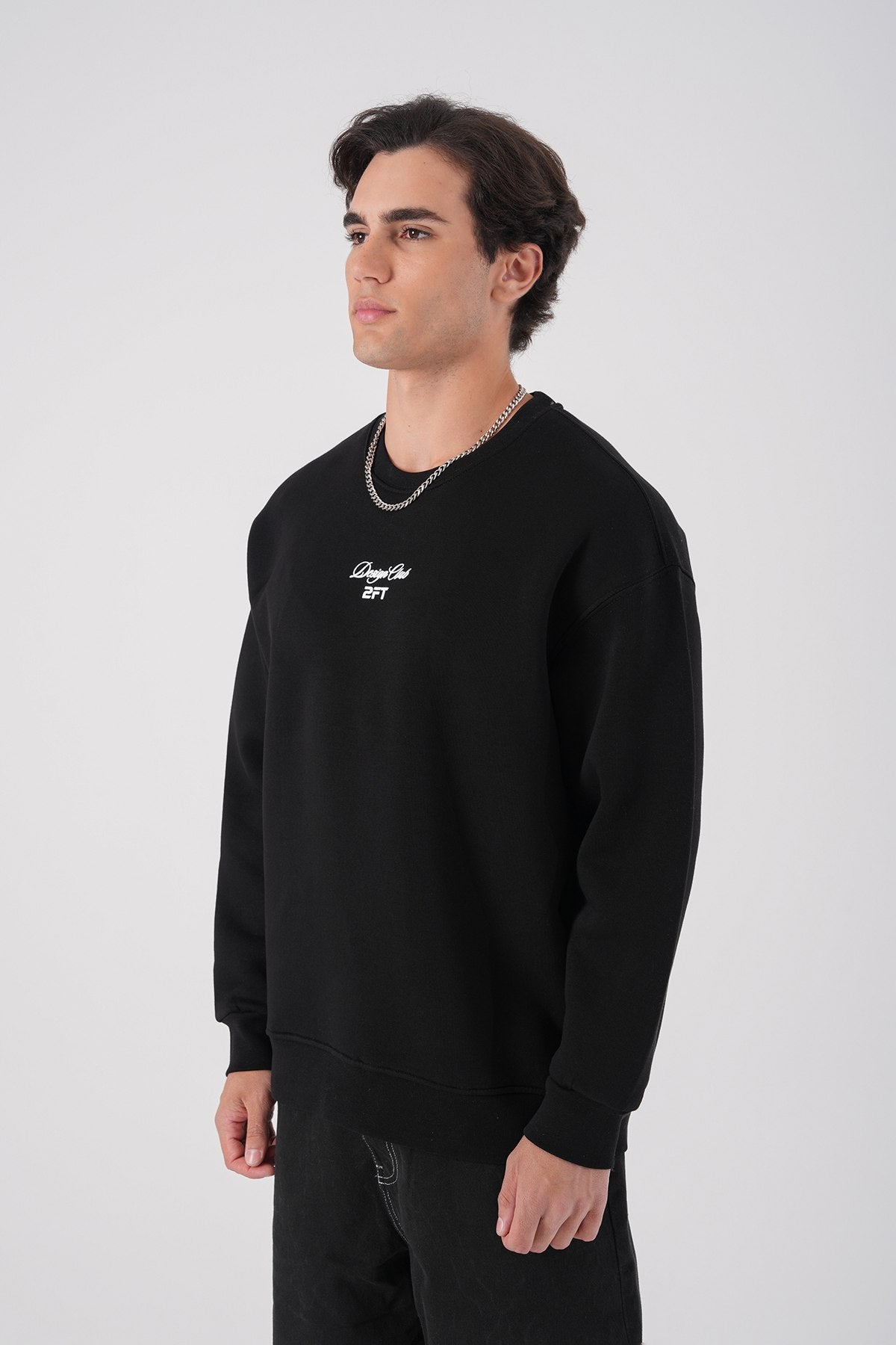 Design Club' Oversized Sweatshirt: The New Icon of Urban Style