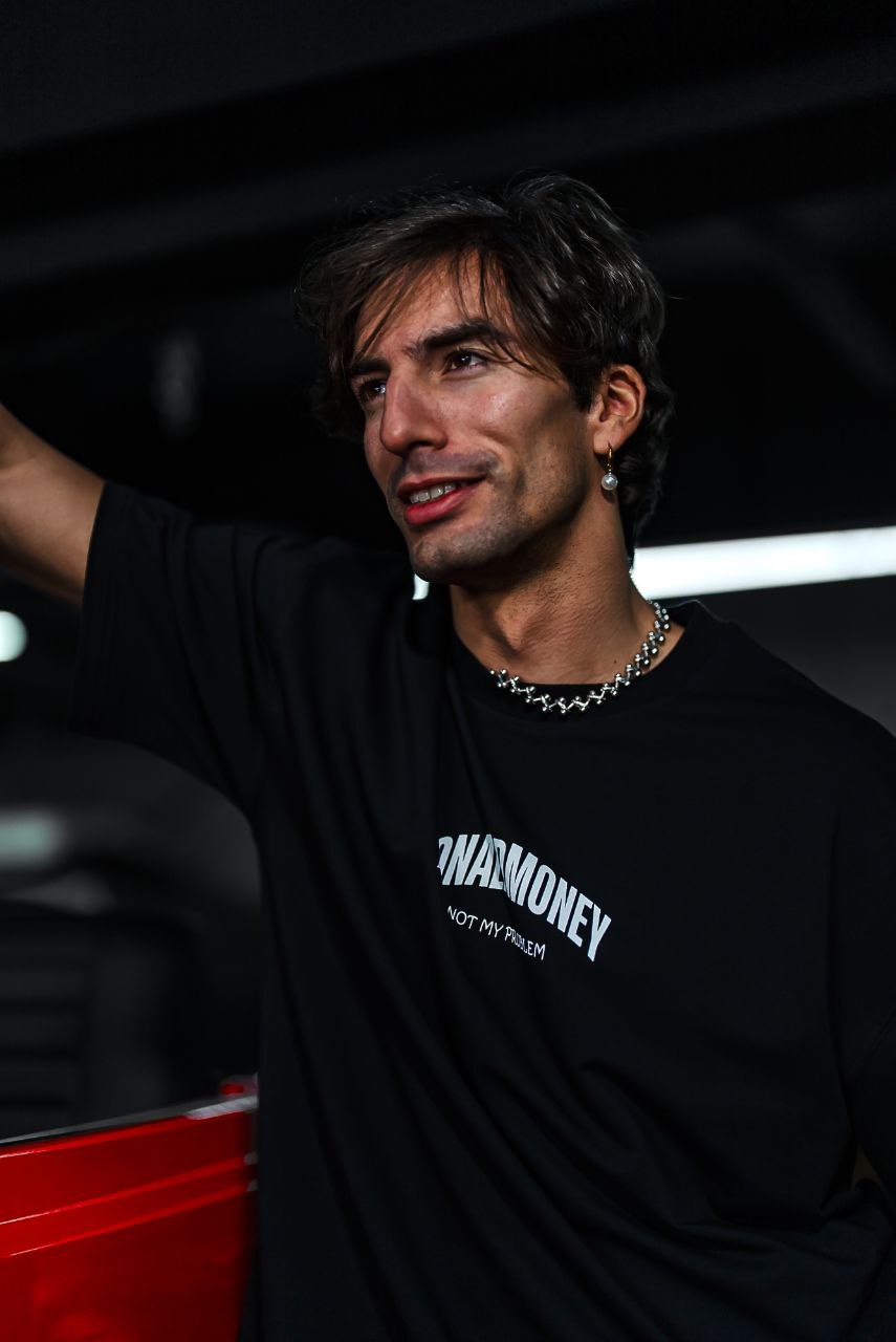 Donald Money Duck Graphic Tee, Funny Cartoon T-Shirt, Dollar Sunglasses