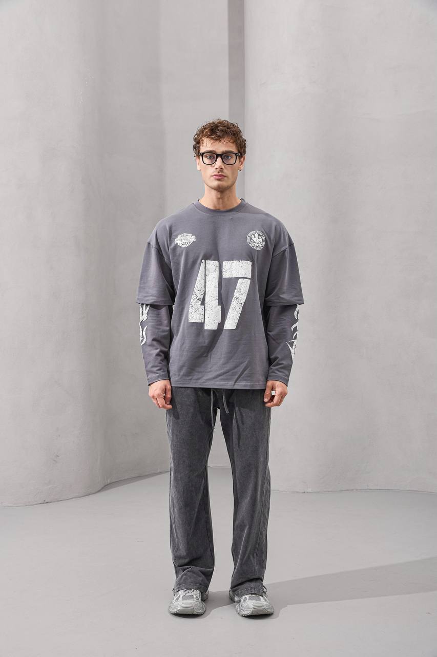 Double-Layer "47" Graphic Long Sleeve Tee