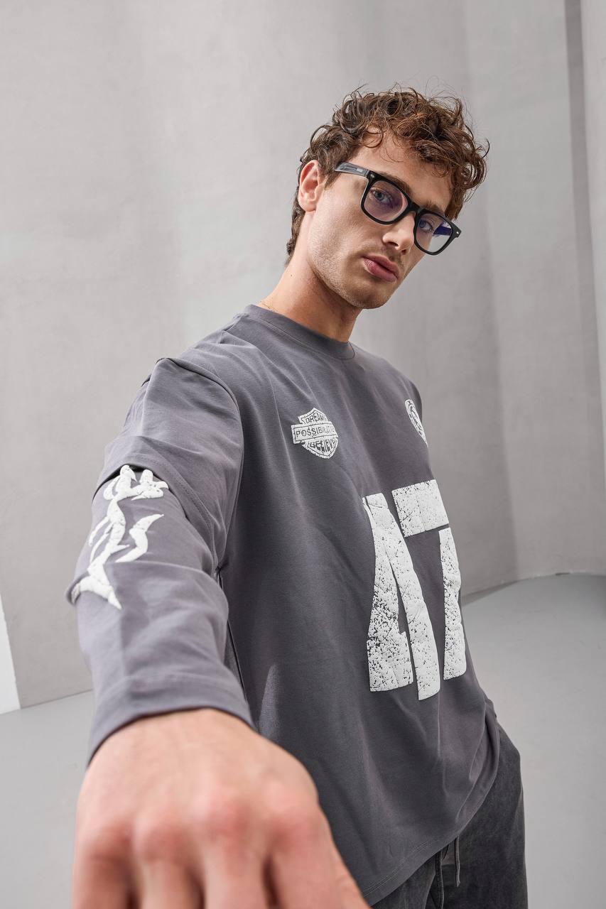 Double-Layer "47" Graphic Long Sleeve Tee