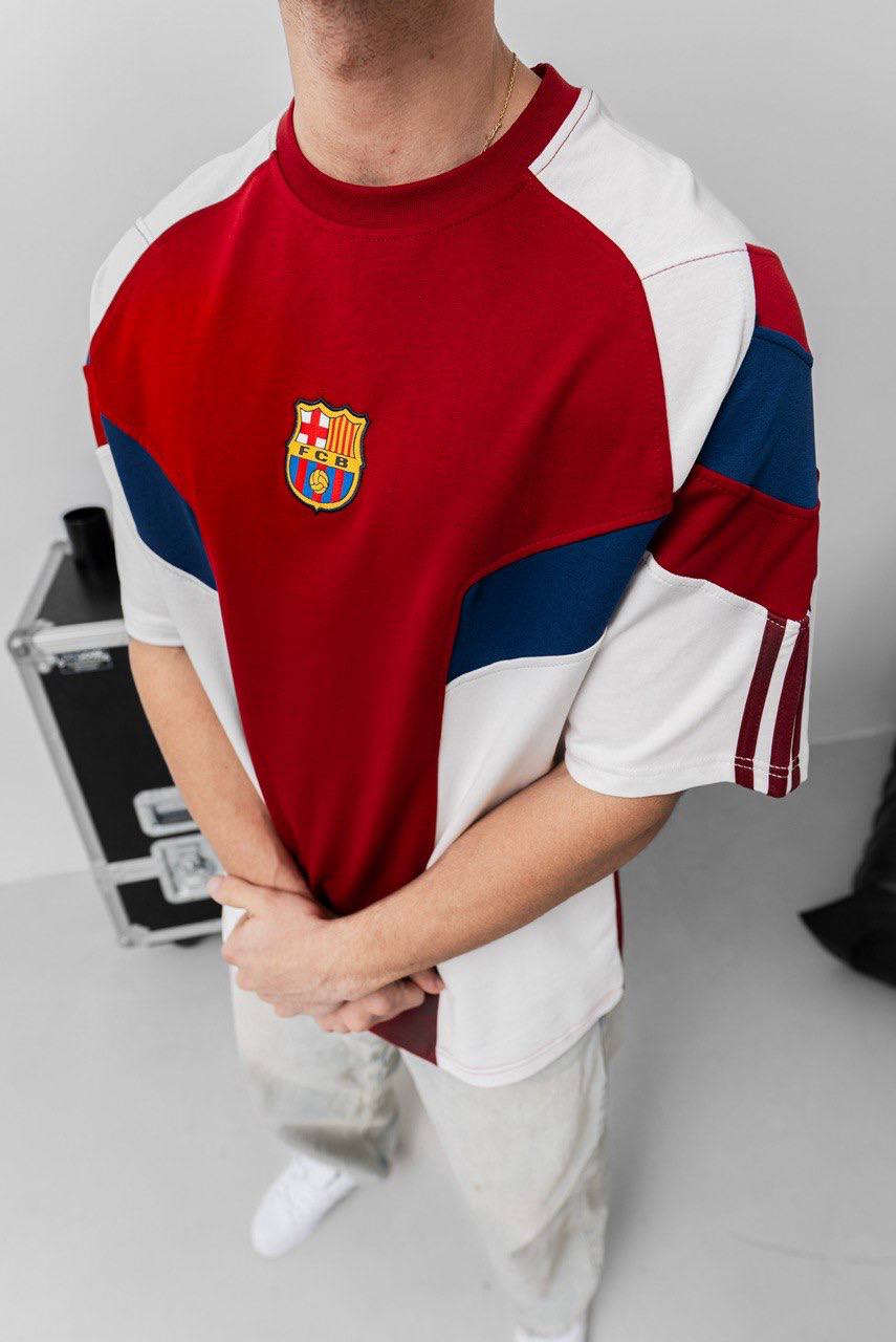 FC Barcelona Logo T-Shirt - Style and Club Allegiance