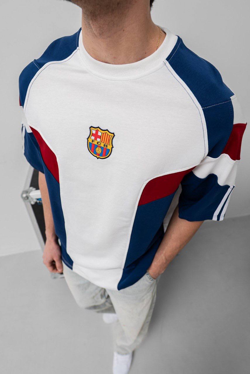 FC Barcelona Logo T-Shirt - Style and Club Allegiance
