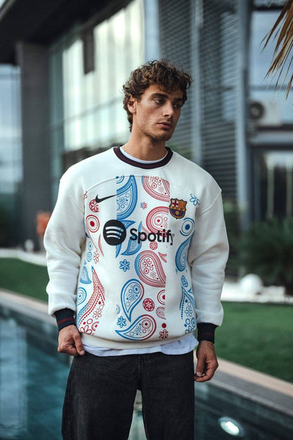 FC Barcelona Oversized Sweatshirt - Iconic Logo Casual Sportswear