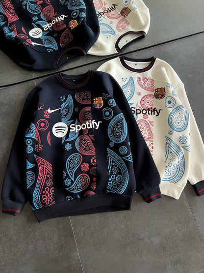 FC Barcelona Oversized Sweatshirt - Iconic Logo Casual Sportswear