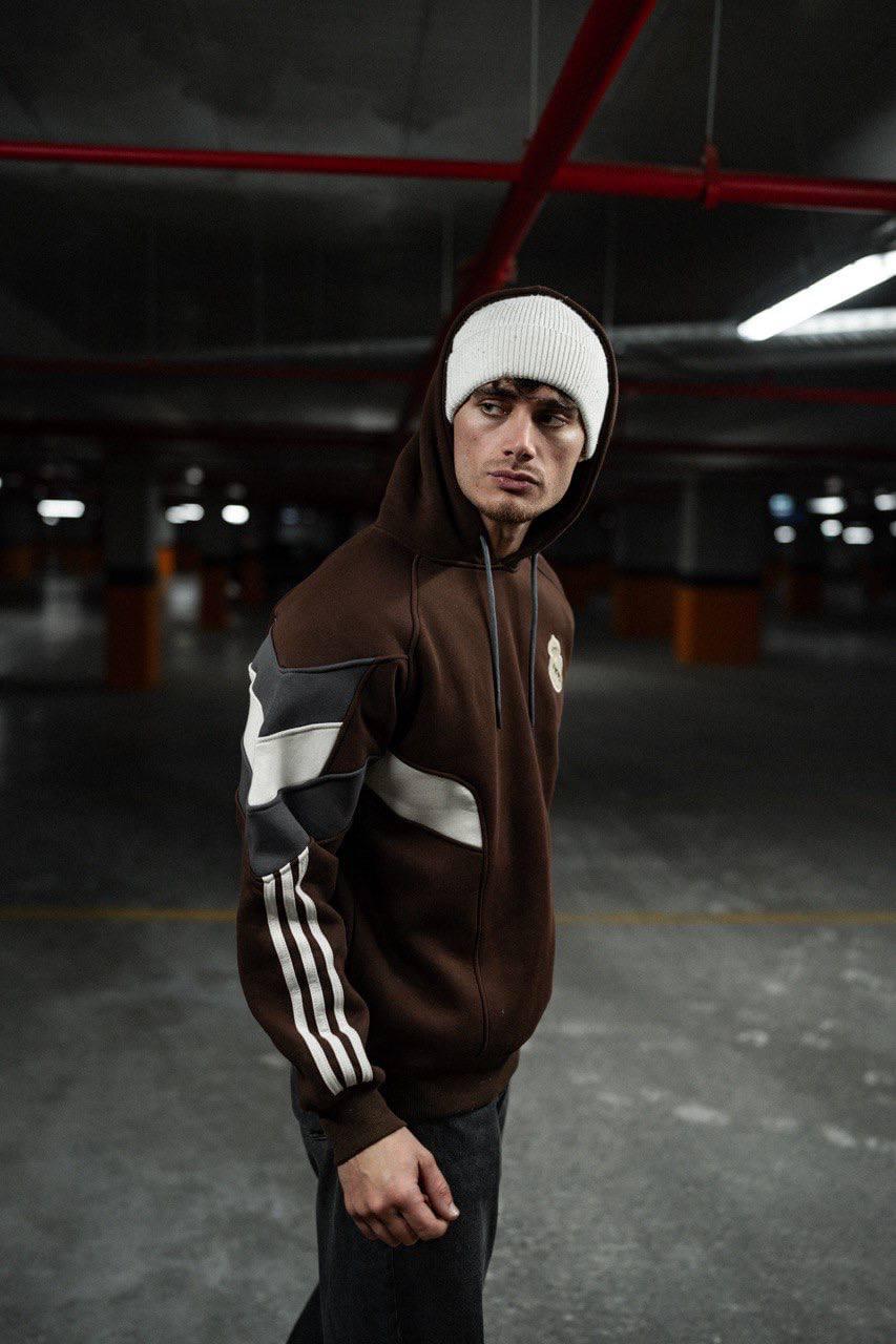 Real Madrid Hooded Oversized Sweatshirt - Stylish and Comfortable.