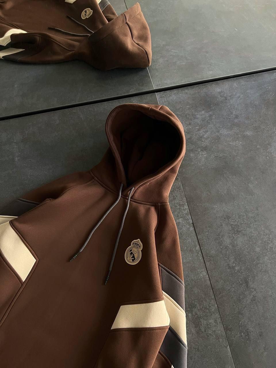 Real Madrid Hooded Oversized Sweatshirt - Stylish and Comfortable.
