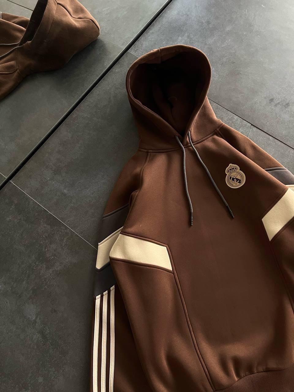 Real Madrid Hooded Oversized Sweatshirt - Stylish and Comfortable.