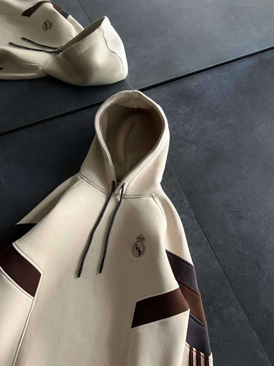 Real Madrid Hooded Oversized Sweatshirt - Stylish and Comfortable.