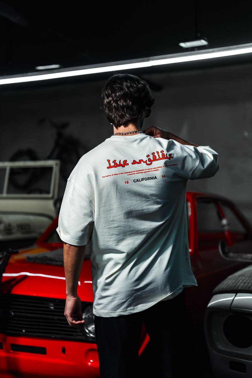 Los Angeles Arabic Script Graphic Cotton Tee