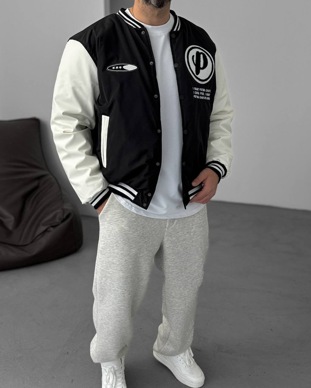 Men's Oversized Buttoned Pocket Sweatshirt