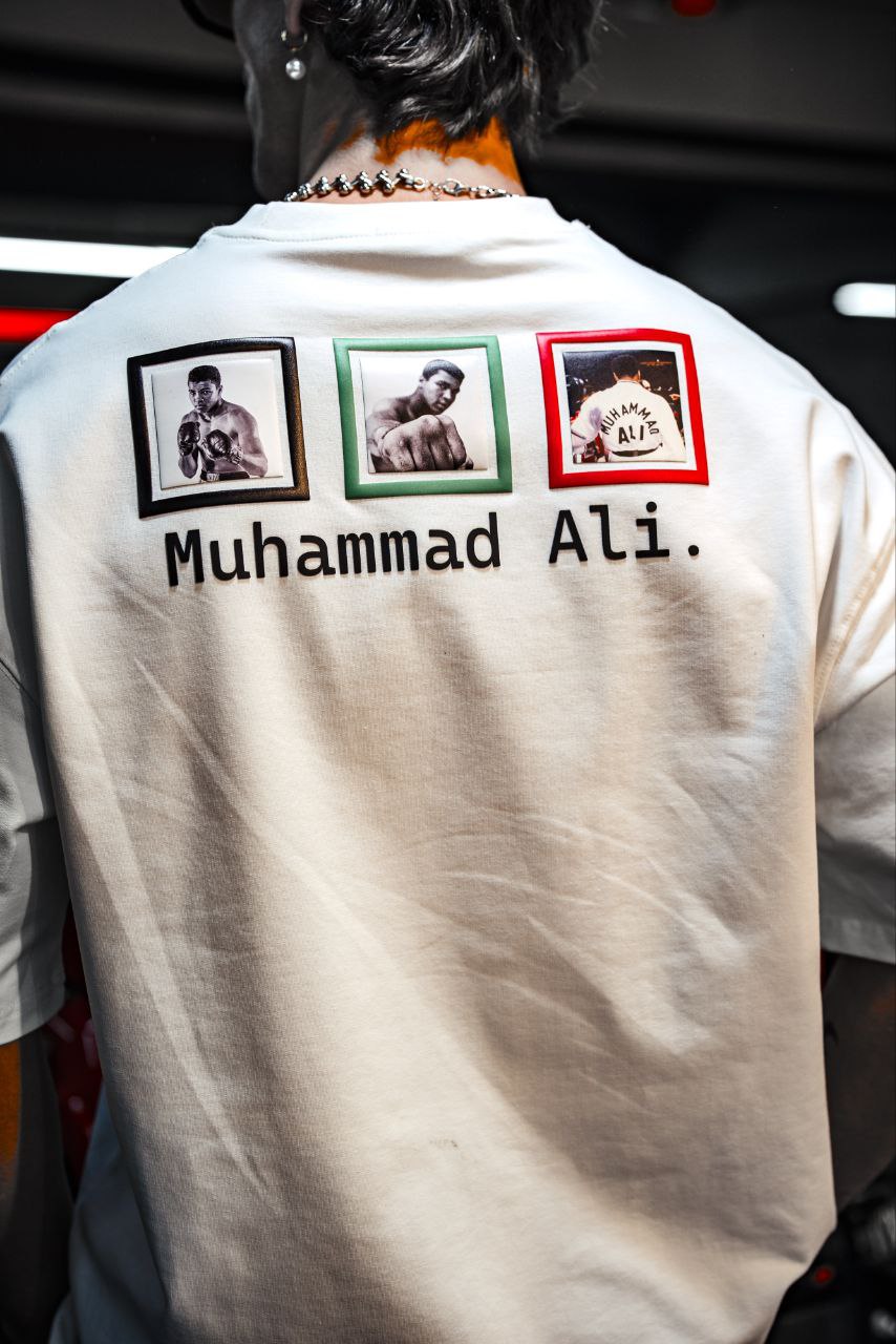 Muhammad Ali Oversized T-Shirt | Vintage Boxing Legend Graphic Tee