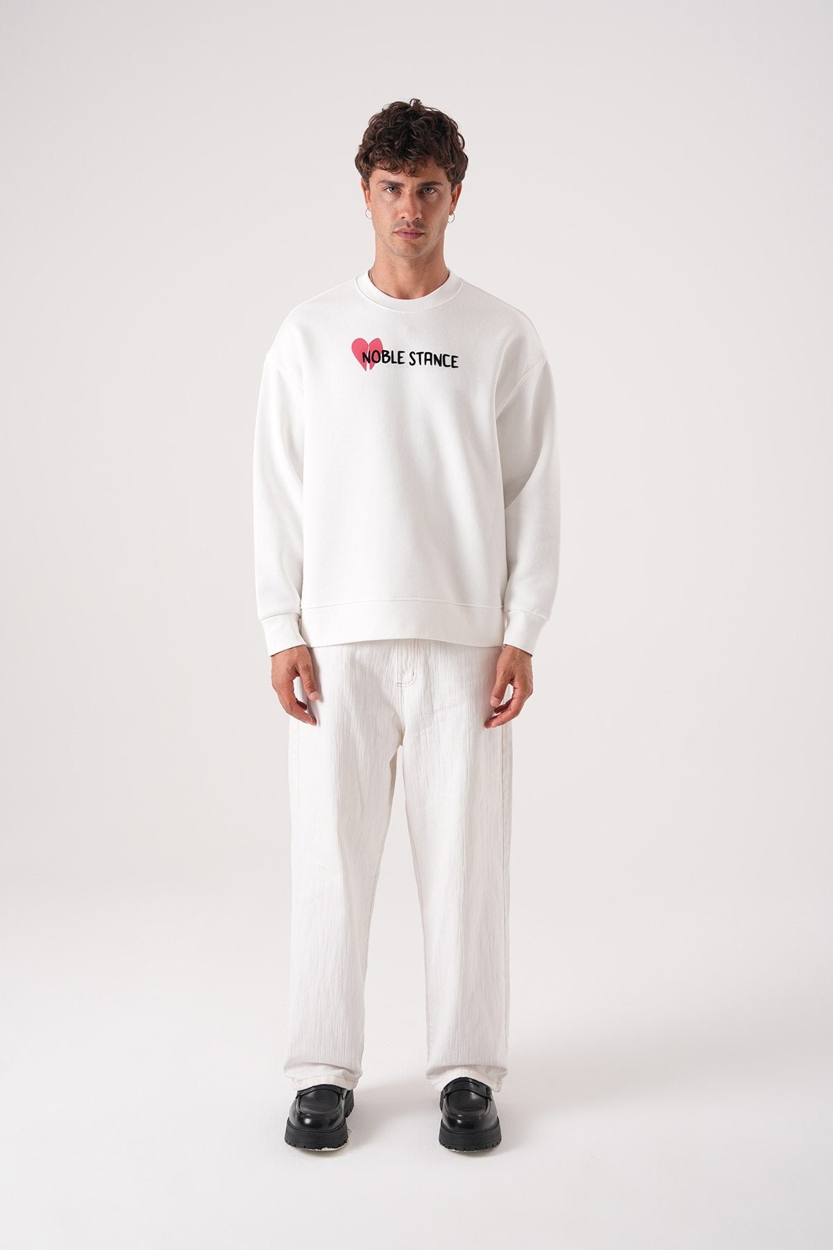 Noble Stance Oversized Sweatshirt: Artistic Heart & Dog Graphic