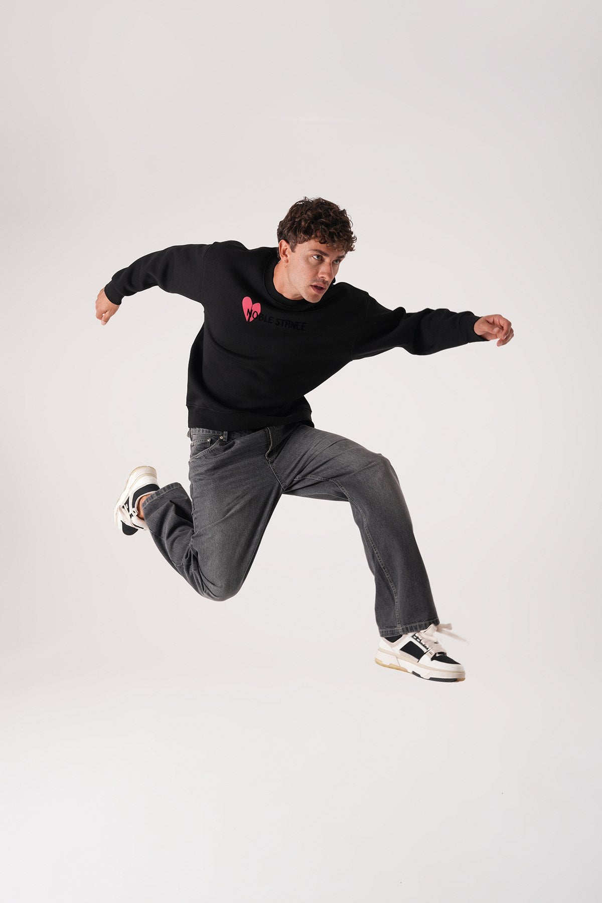 Noble Stance Oversized Sweatshirt: Artistic Heart & Dog Graphic