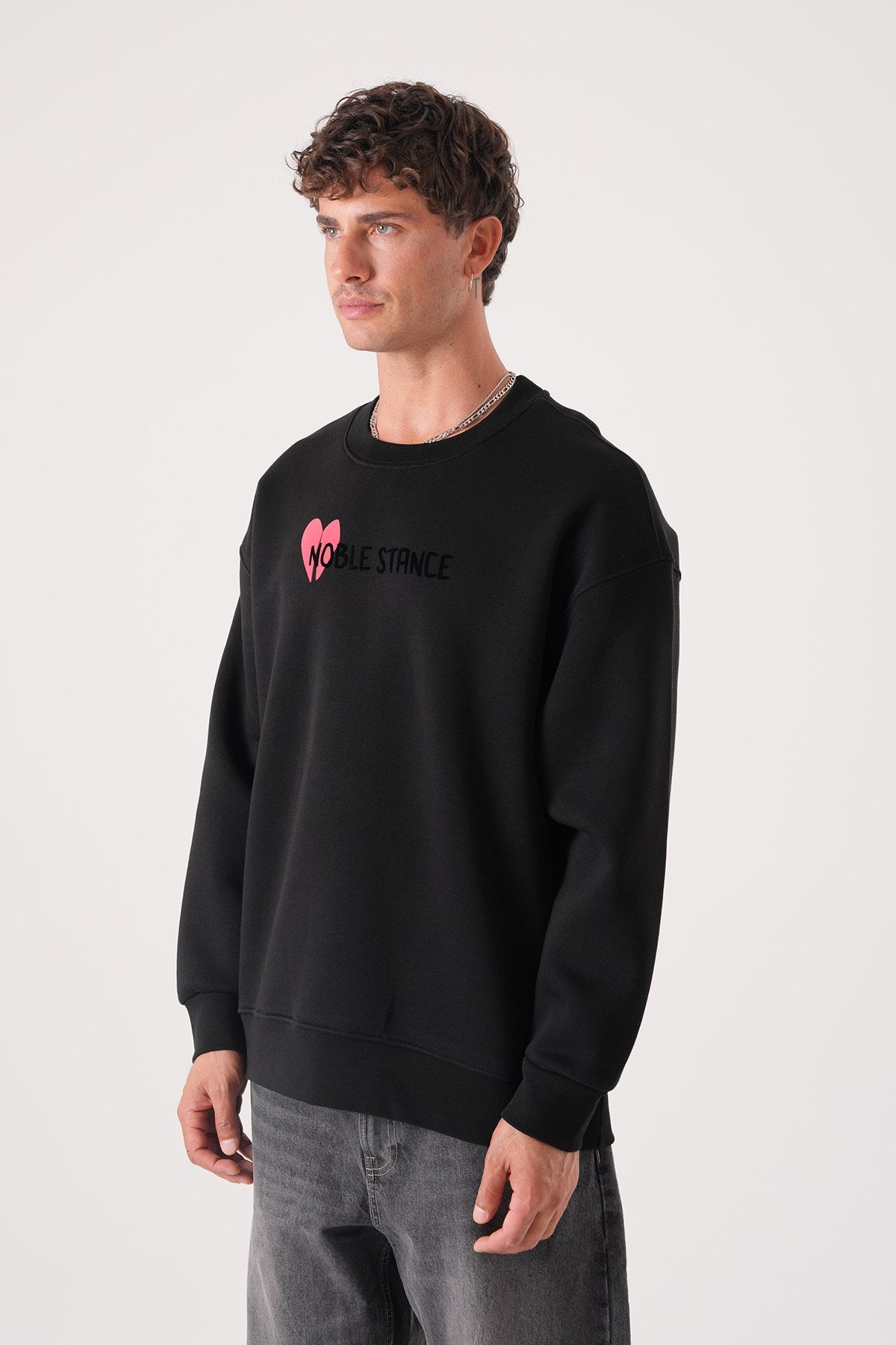 Noble Stance Oversized Sweatshirt: Artistic Heart & Dog Graphic