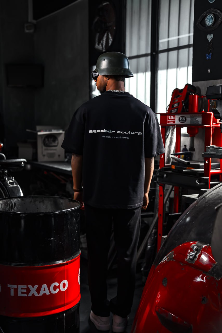 Couture Oversize Cotton T-Shirt – Back Embroidered Streetwear Tee