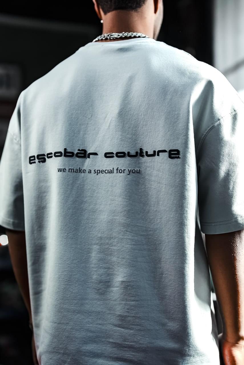 Couture Oversize Cotton T-Shirt – Back Embroidered Streetwear Tee.