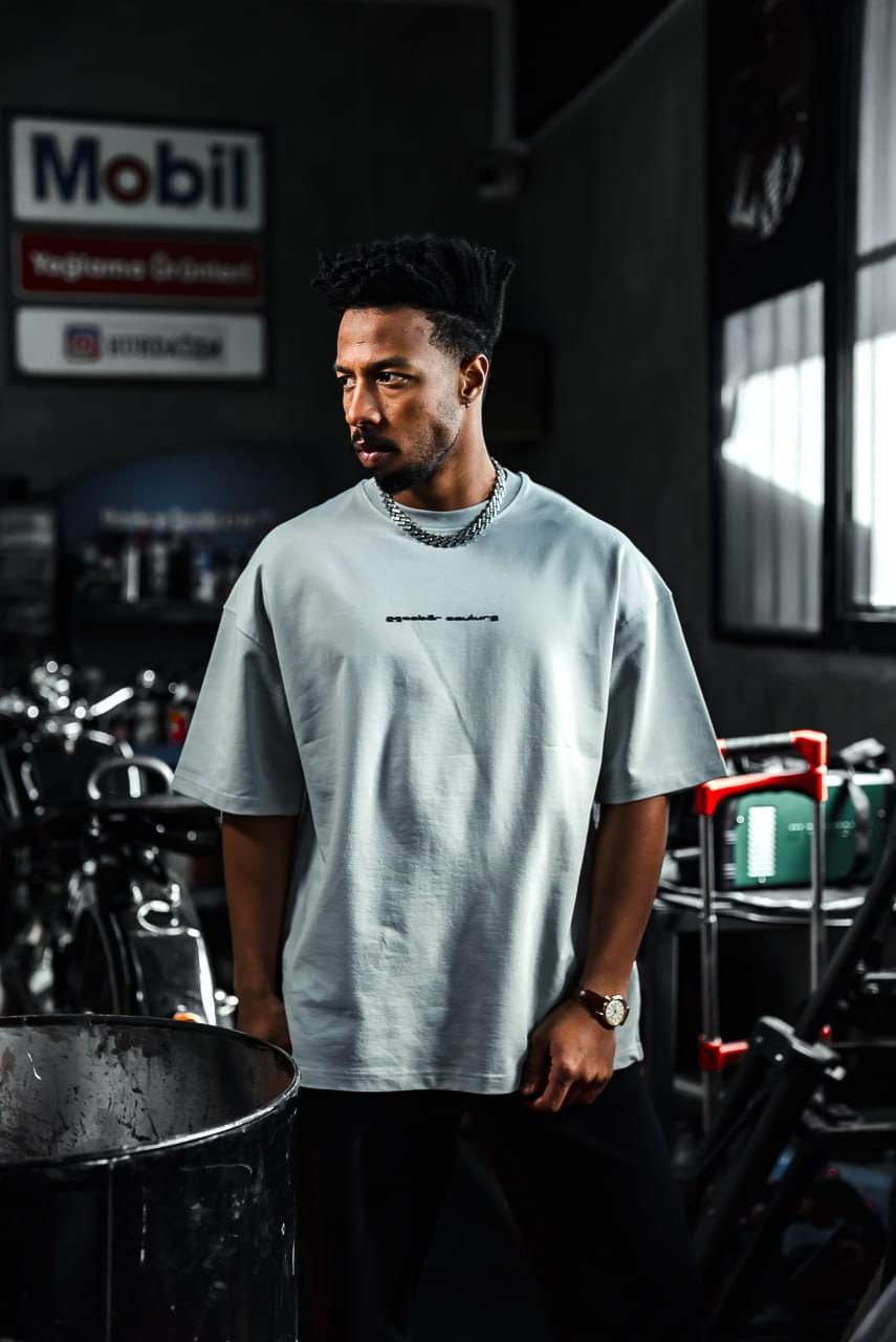 Couture Oversize Cotton T-Shirt – Back Embroidered Streetwear Tee.