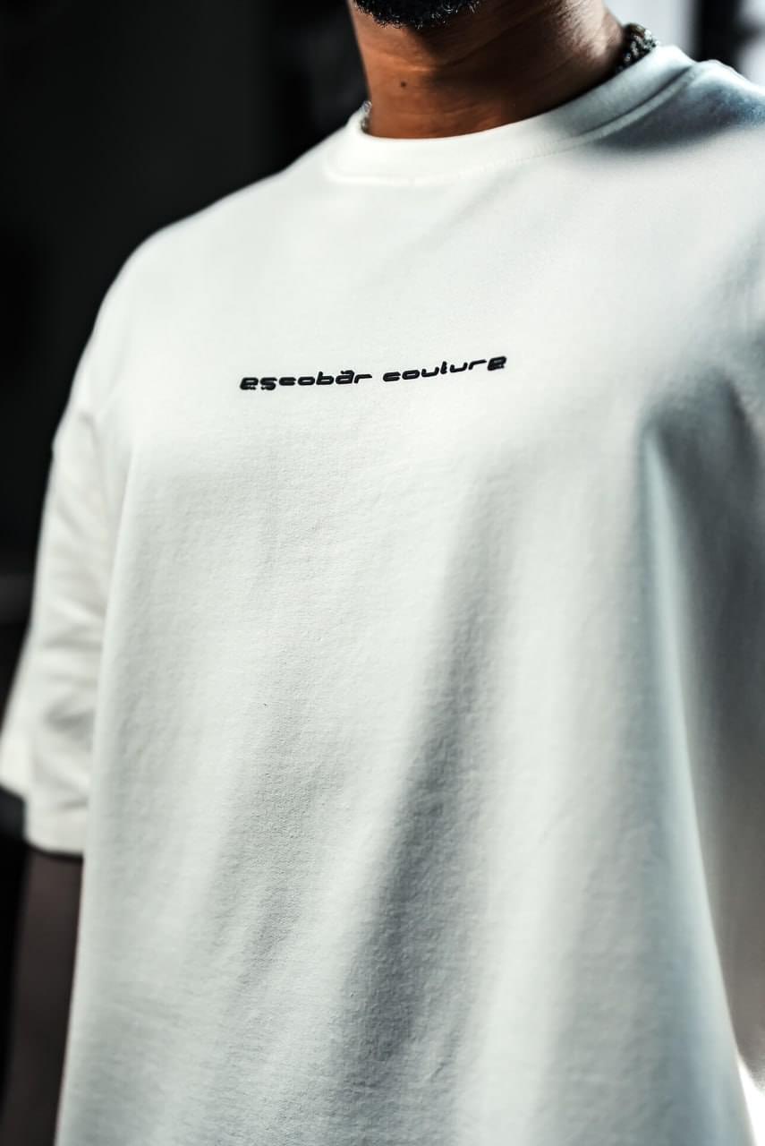 Couture Oversize Cotton T-Shirt – Back Embroidered Streetwear Tee.