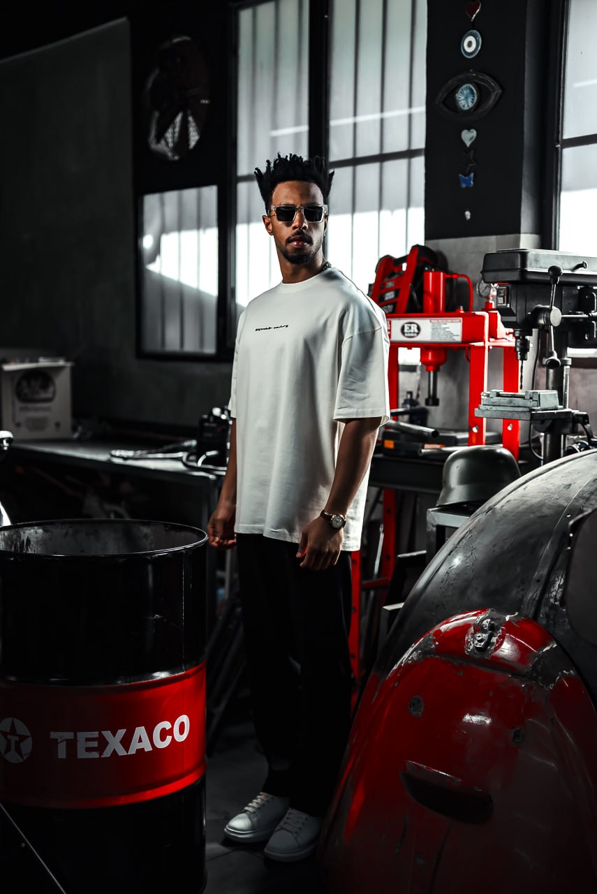 Couture Oversize Cotton T-Shirt – Back Embroidered Streetwear Tee