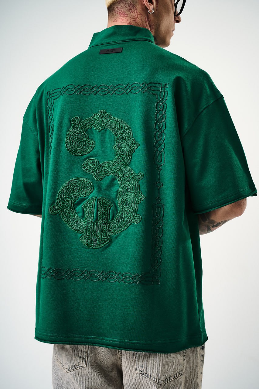Oversize Cotton Tee - Half-Zip High Neck Chain Graphic Shirt