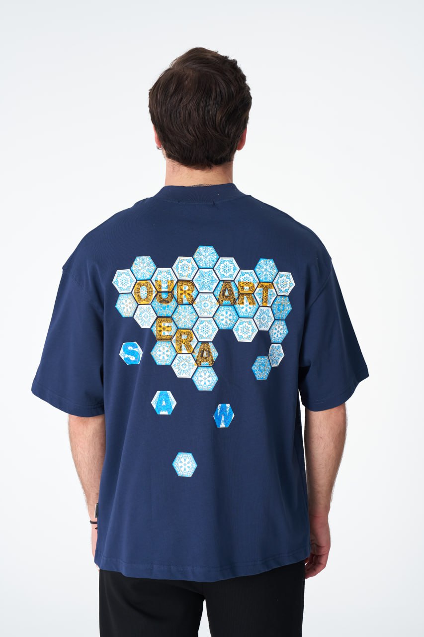 Oversize Cotton Tee / Hexagon Mosaic Graphic Print "OUR ART ERA SAW"