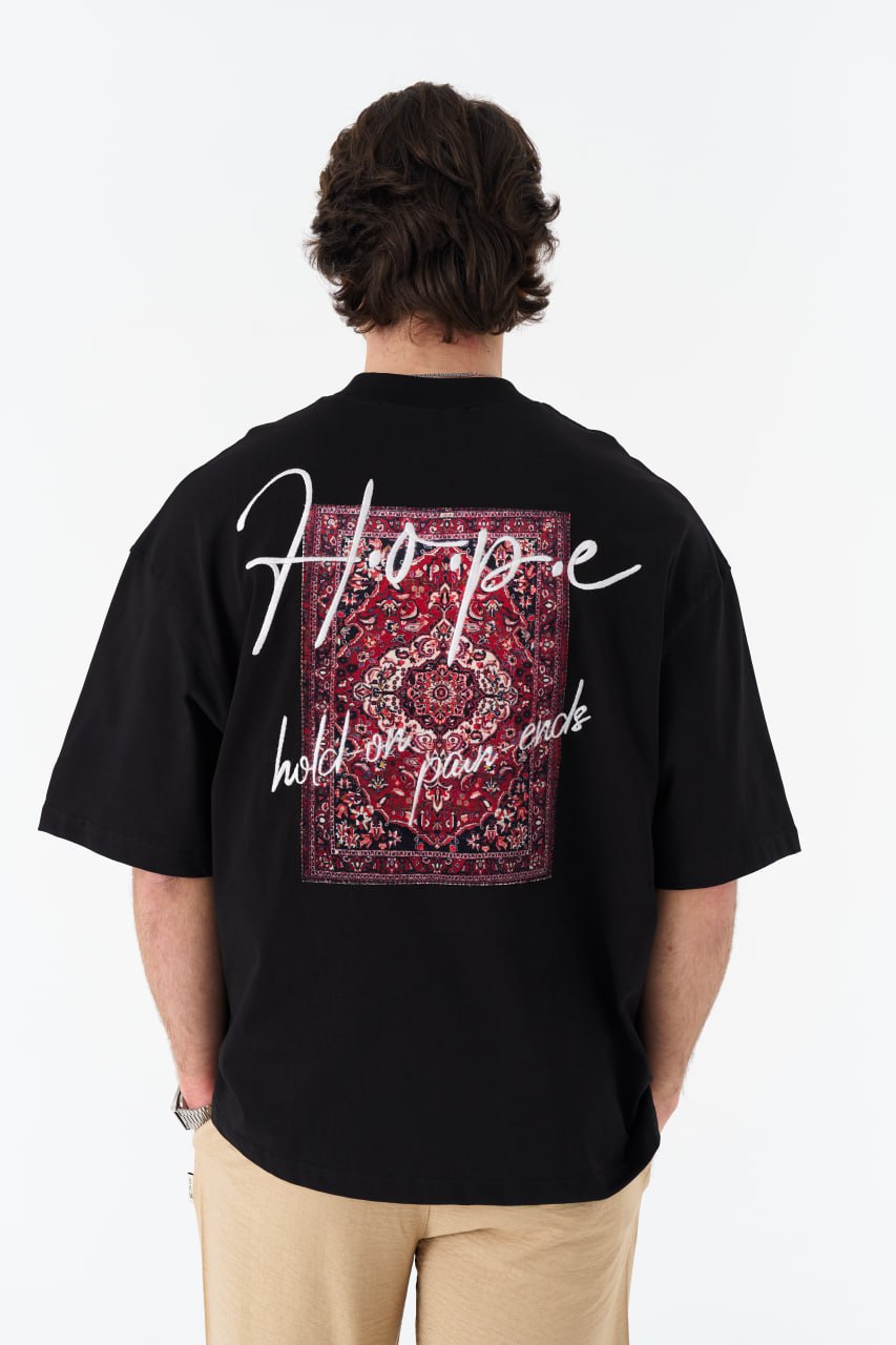 Hope Text & Rug Tapestry Graphic Oversize Tee