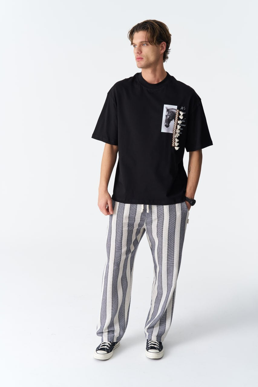 Horse Tassel Graphic Oversize Cotton Tee