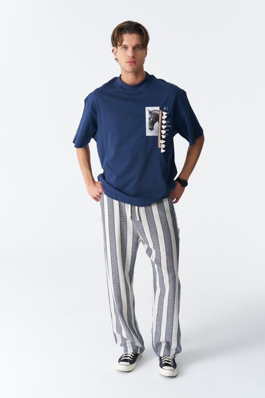 Horse Tassel Graphic Oversize Cotton Tee