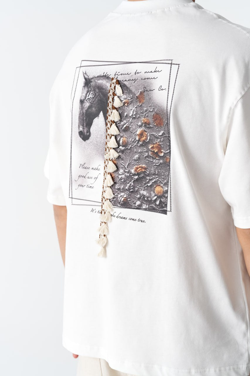 Horse Tassel Graphic Oversize Cotton Tee